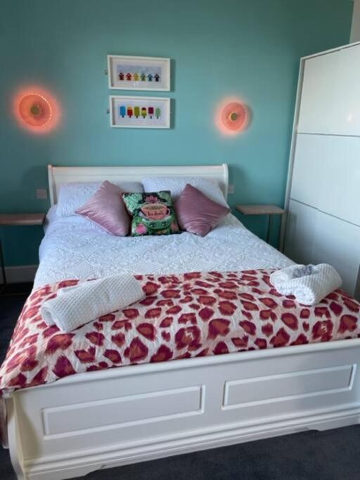 "The Parlour" Seafront Apartment AEGON International Esterno foto